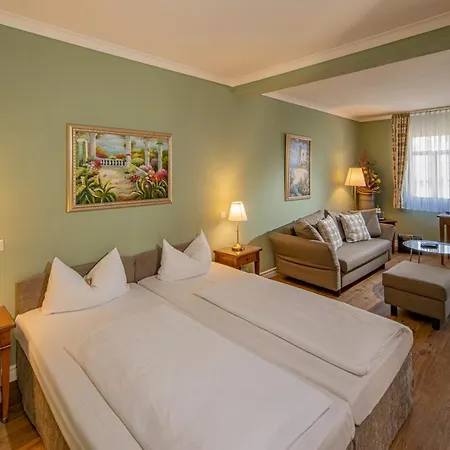 Arador Hotell