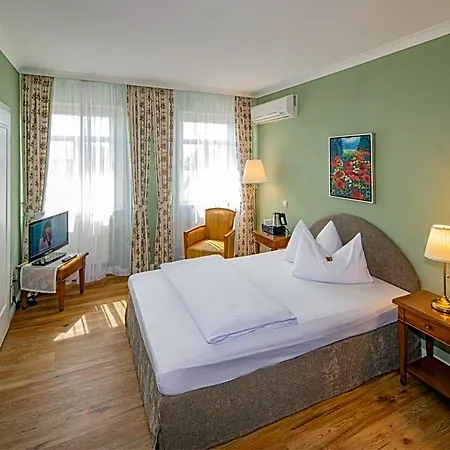 Arador Hotel